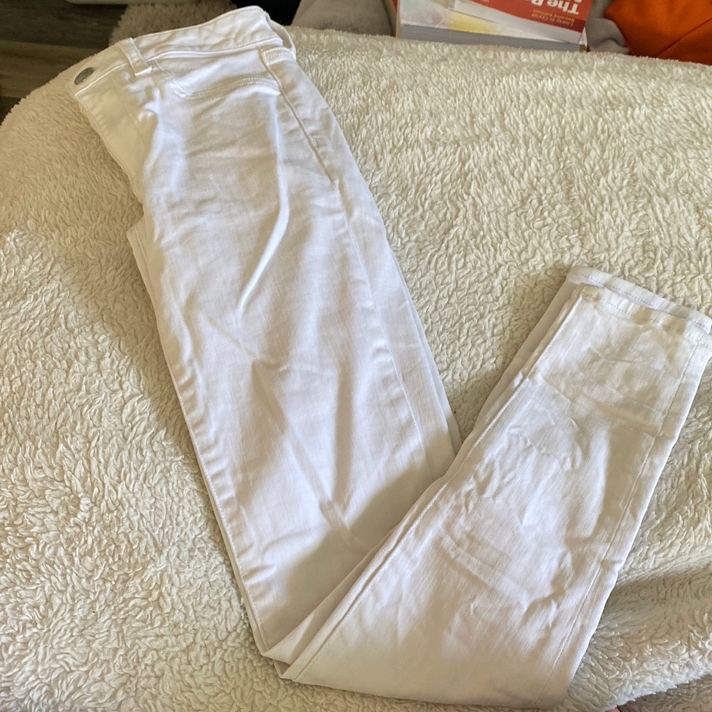 AMERICAN EAGLE WHITE JEGGINGS